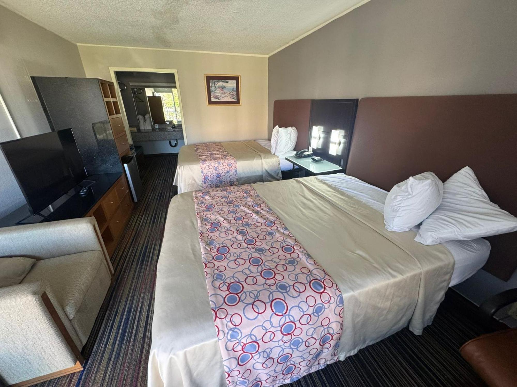 Discovery Inn Лафаєт Екстер'єр фото