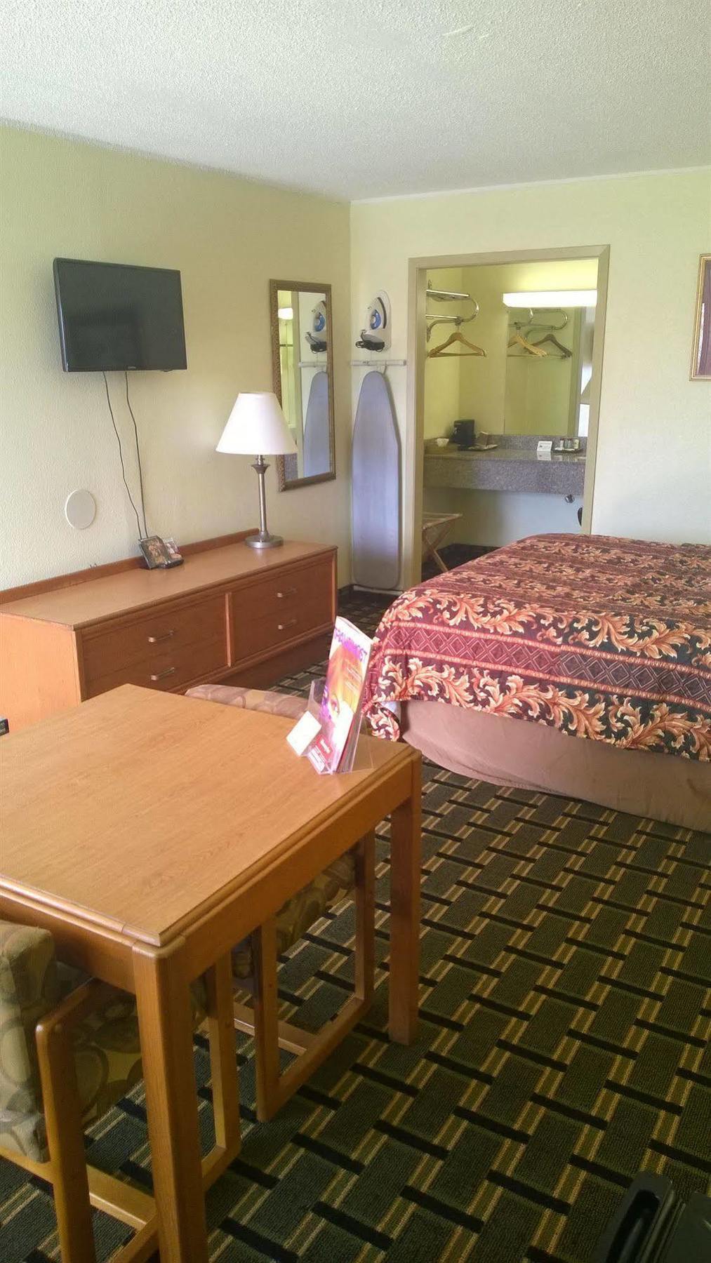 Discovery Inn Лафаєт Екстер'єр фото