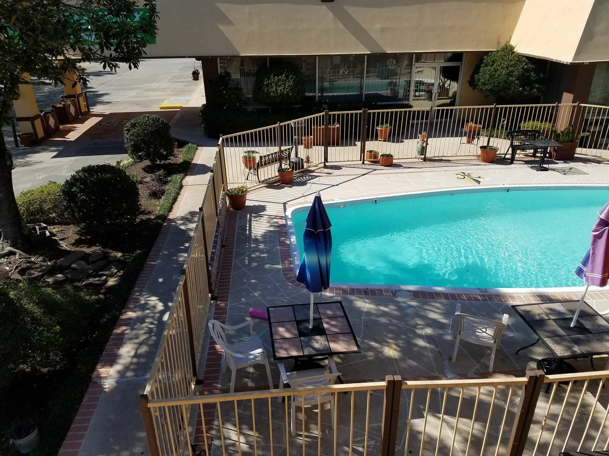 Discovery Inn Лафаєт Екстер'єр фото